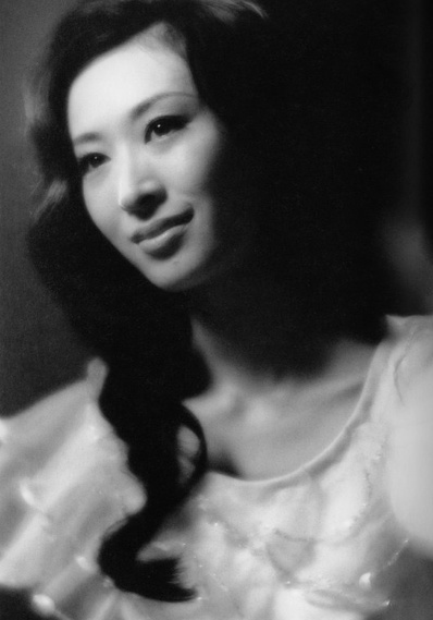 三田佳子